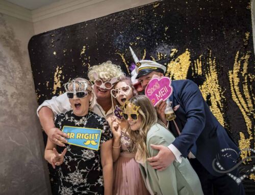 Wedding Photo Booths: Weddings Unlimited